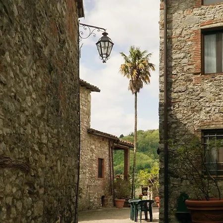 Borgo Giusto Tuscany 보르고 아 모짜노