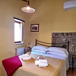 Borgo Giusto Tuscany Aparthotel Borgo a Mozzano