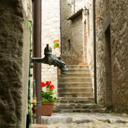 Borgo Giusto Tuscany Apart-hotel 3*