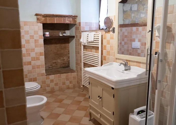 Borgo Giusto Tuscany Aparthotel Borgo a Mozzano